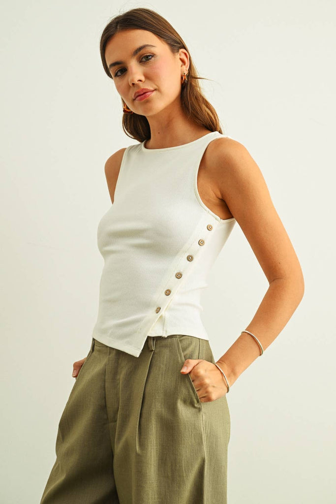 Button Detail Side Top