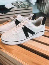 Load image into Gallery viewer, ALTA Sneaker
