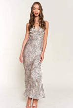 Load image into Gallery viewer, Kendall Maxi Dress
