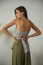 Load image into Gallery viewer, Leopard Tie Back Rib Crop Top
