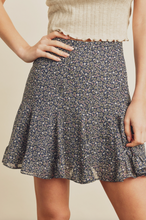 Load image into Gallery viewer, Floral Flared Mini Skirt
